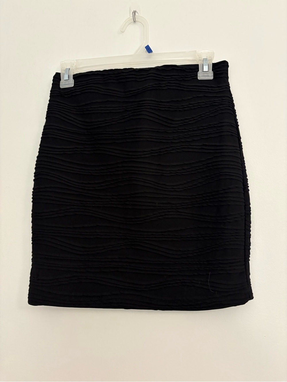 Forever 21 Black Textured Mini Skirt Size M